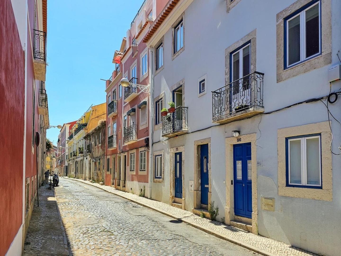 Like A Typical Portuguese House With Private Patio Lisboa